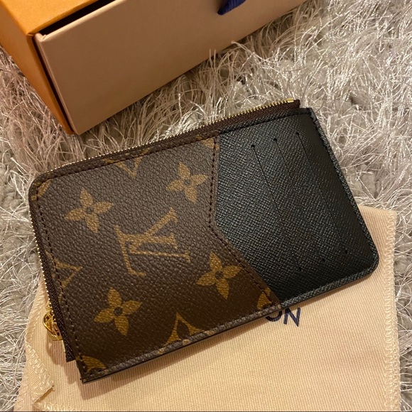 LOUIS VUITTON MONOGRAM CARD HOLDER RECTO VERSO - Picture 2 of 13